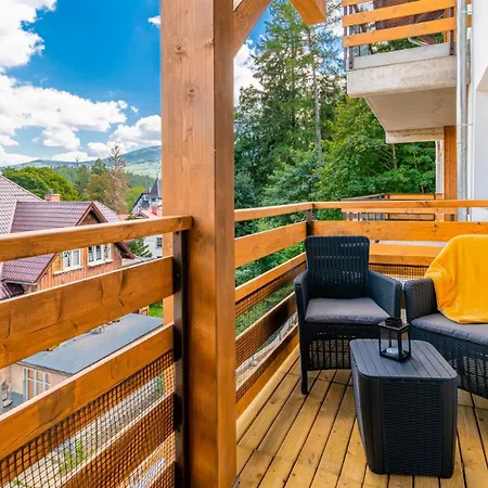 Z Balkonami, Blisko Wyciagow I Centrum 公寓 卡尔帕奇