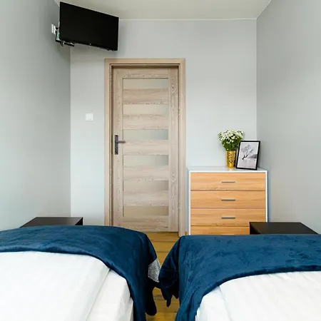 Z Balkonami, Blisko Wyciagow I Centrum Apartment