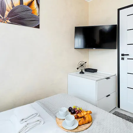 Z Balkonami, Blisko Wyciagow I Centrum Apartment